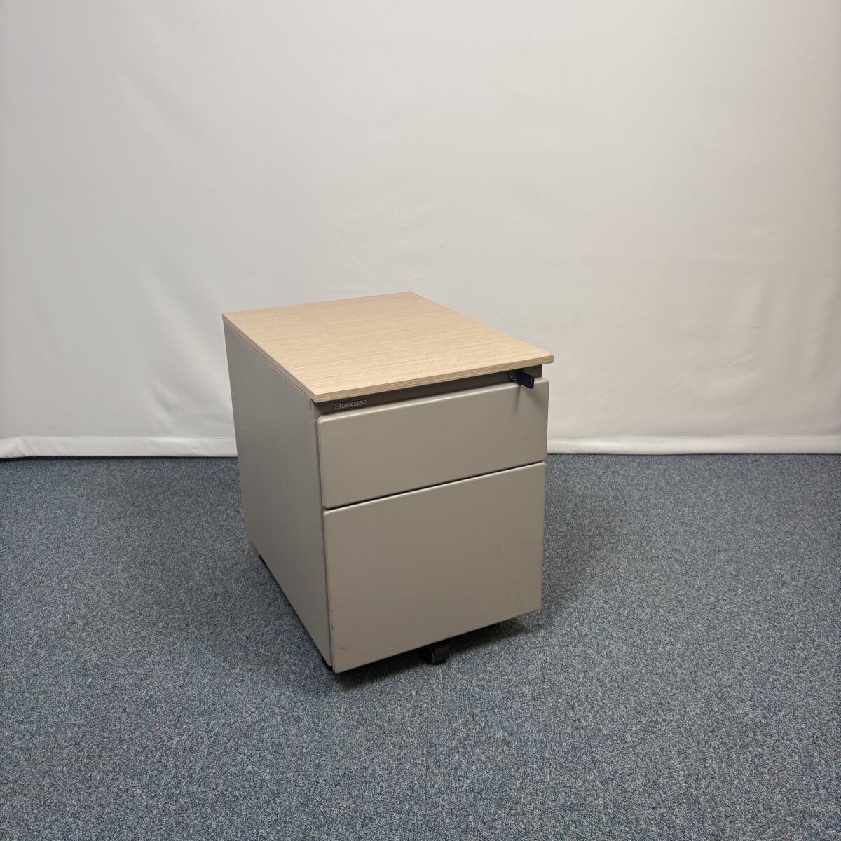 Caisson métallique Steelcase avec top bois