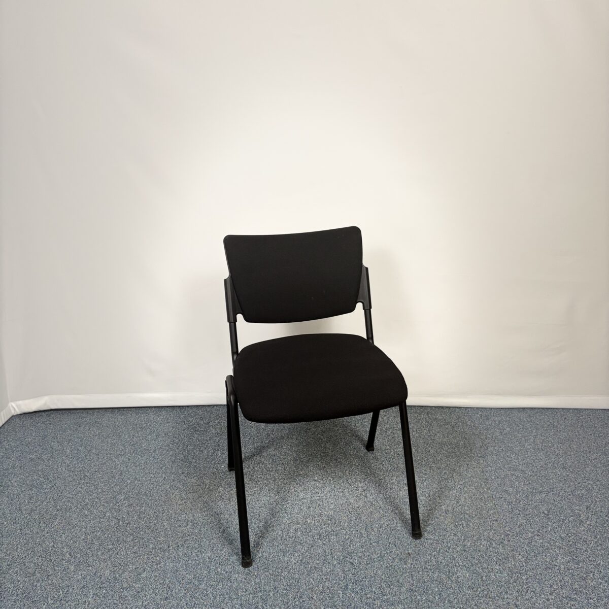 Siège de réunion sobre et fonctionnel