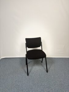 Siège de réunion sobre et fonctionnel