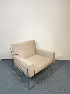 Fauteuil d’accueil design beige Mooi