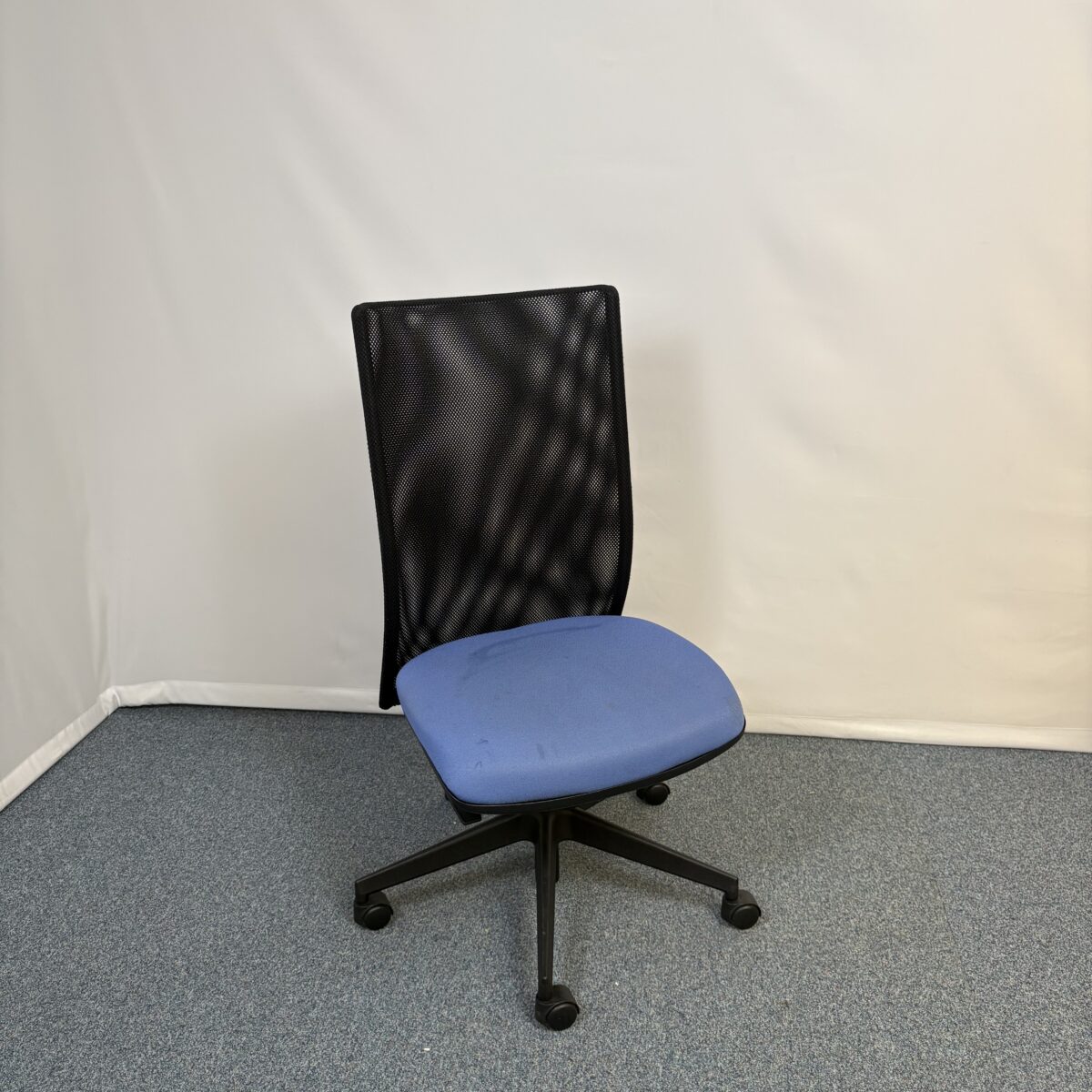 Fauteuil de bureau polyvalent et fonctionnel
