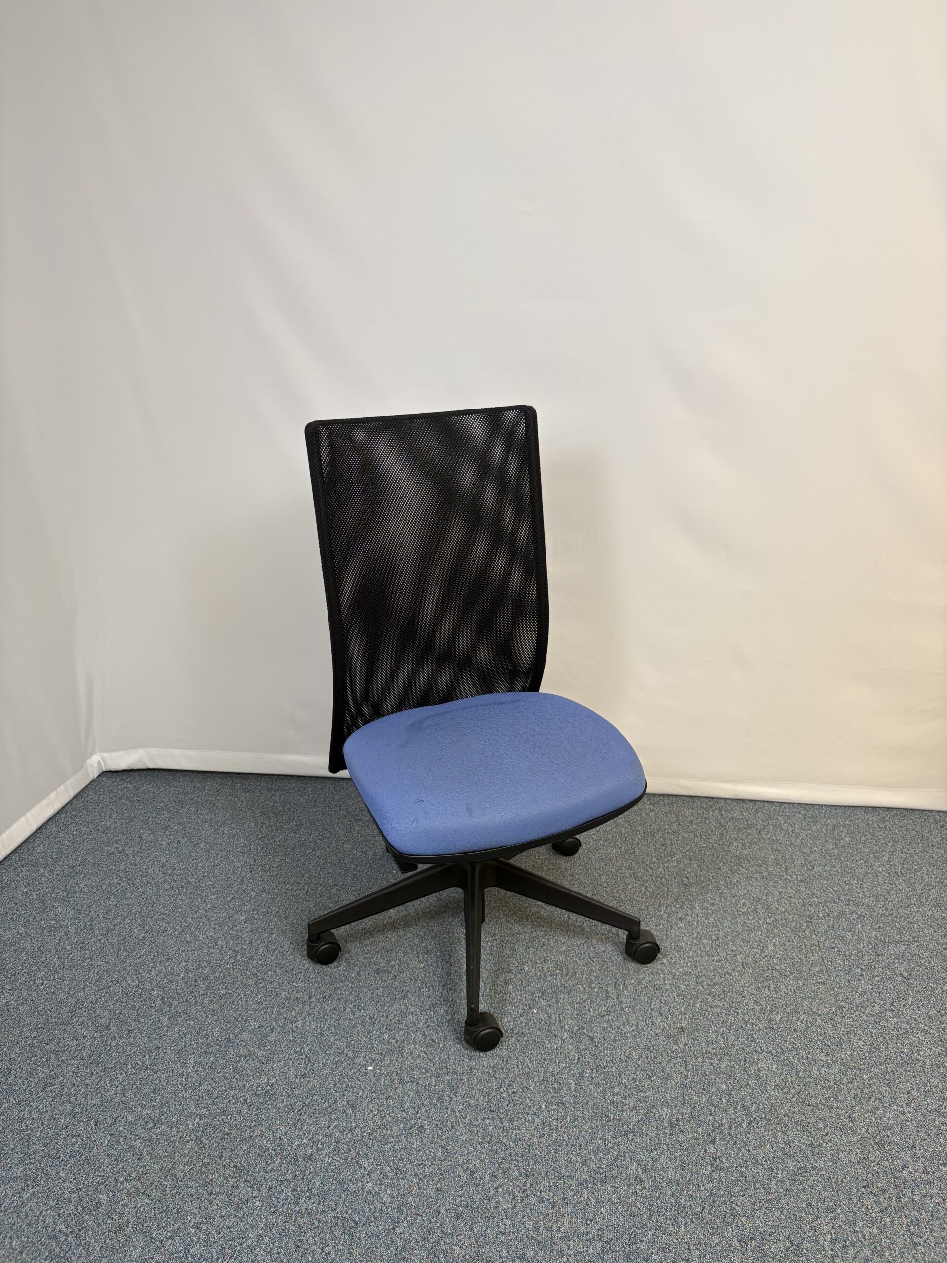 Fauteuil de bureau polyvalent et fonctionnel