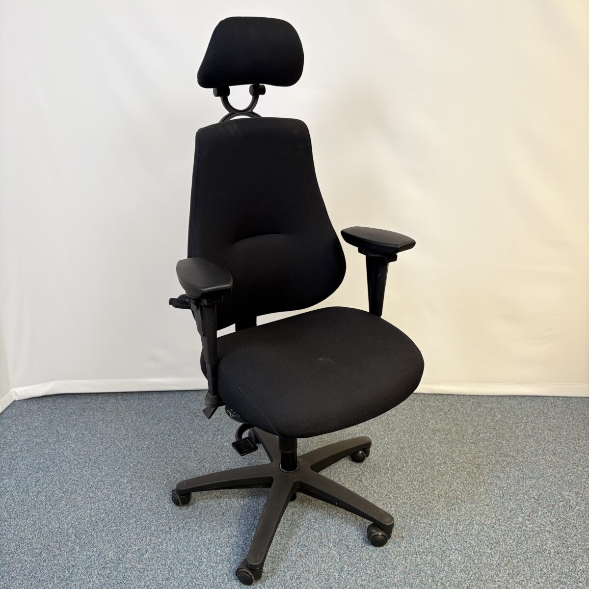 Fauteuil Ergocentric très confortable et entièrement ajustable