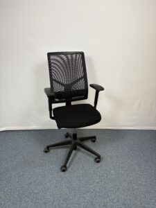 Fauteuil de bureau reglable avec un dossier fin
