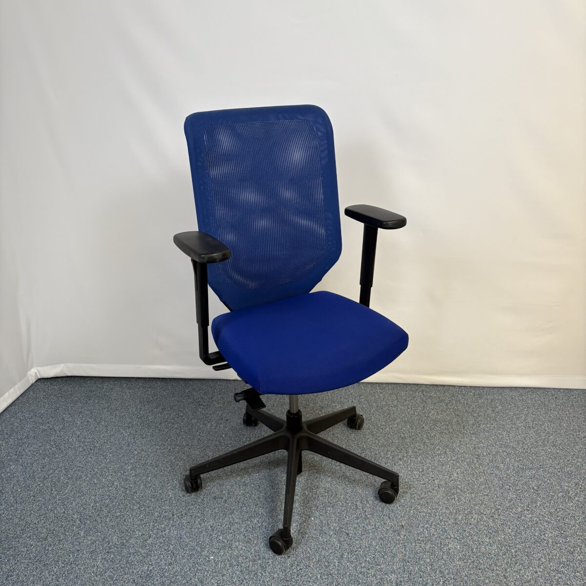 Fauteuil bureau ergonomique design contemporain