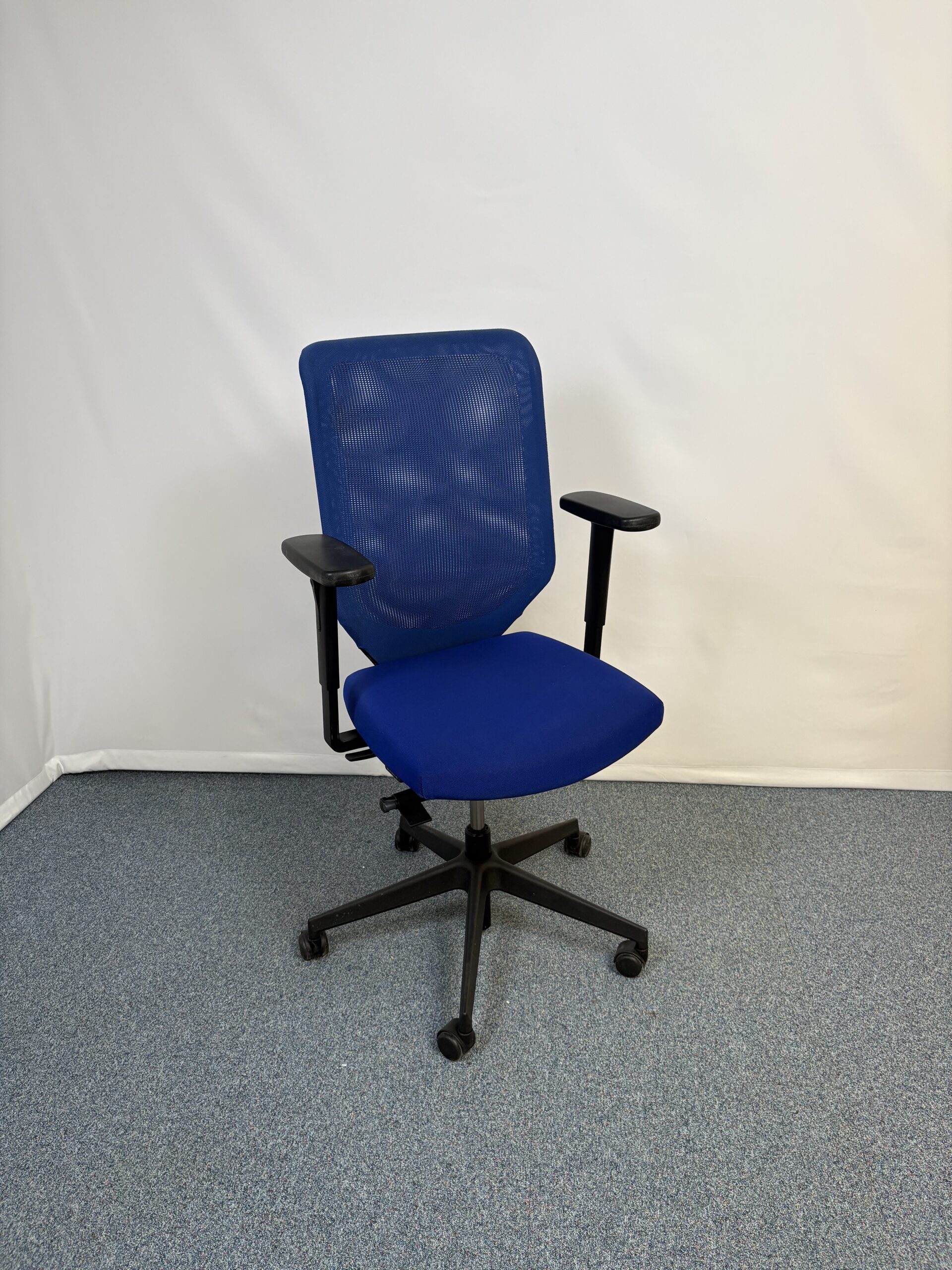 Fauteuil bureau ergonomique design contemporain