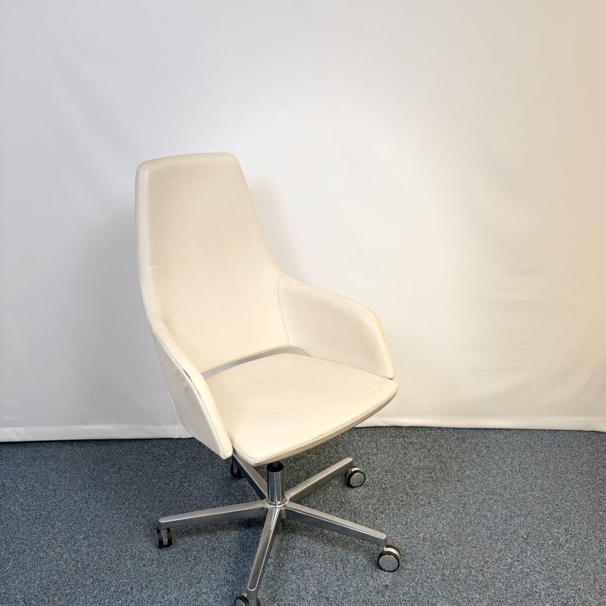 Fauteuil bureau cuir premium et métal