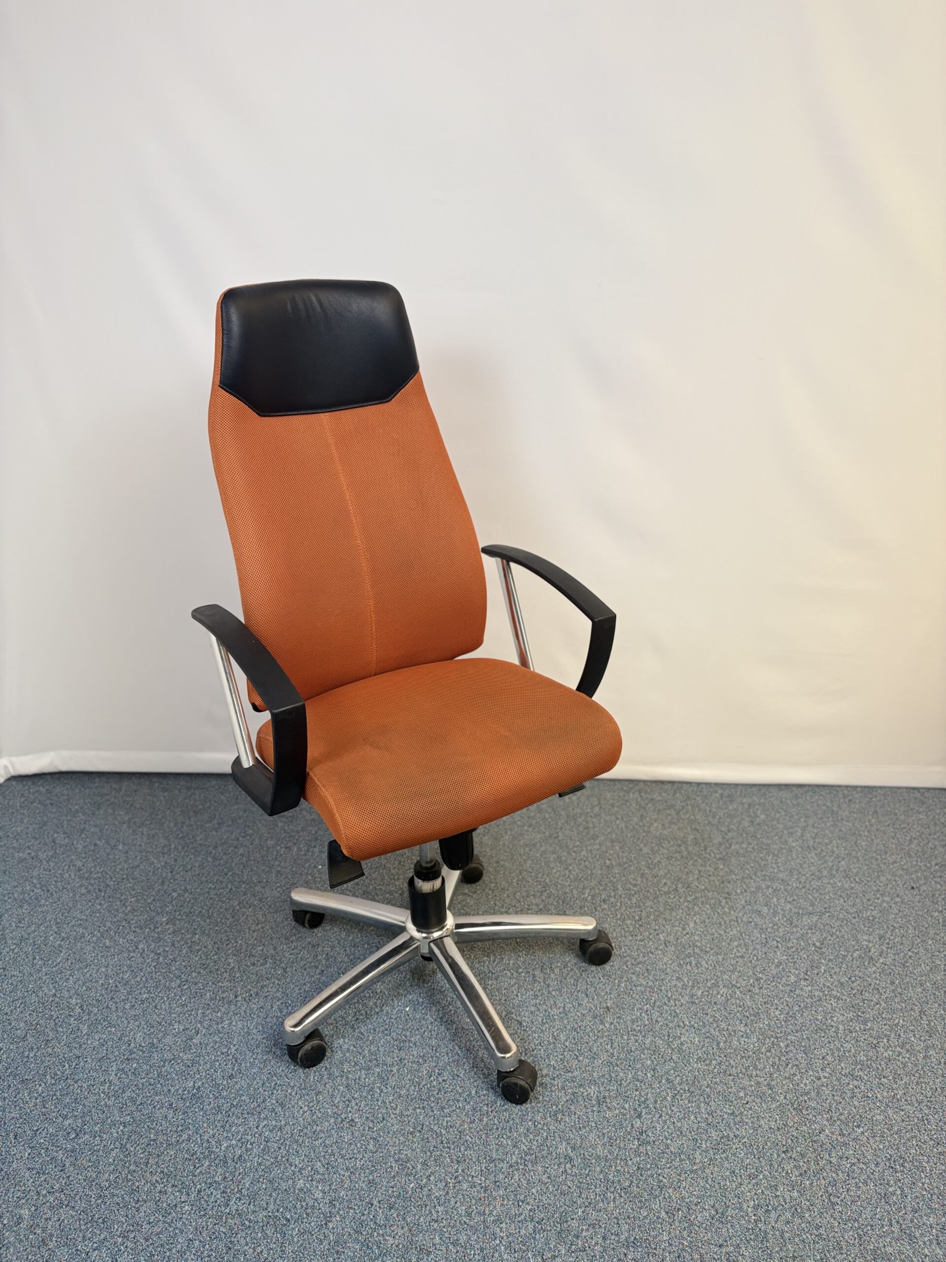 Fauteuil de direction confort en tisu et cuir