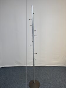 Porte-manteau aluminium gris pour 10 manteau