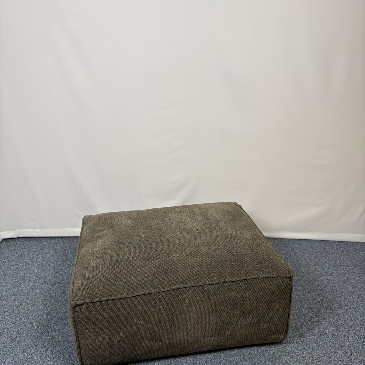 Pouf en tissu vert confortable maison du monde