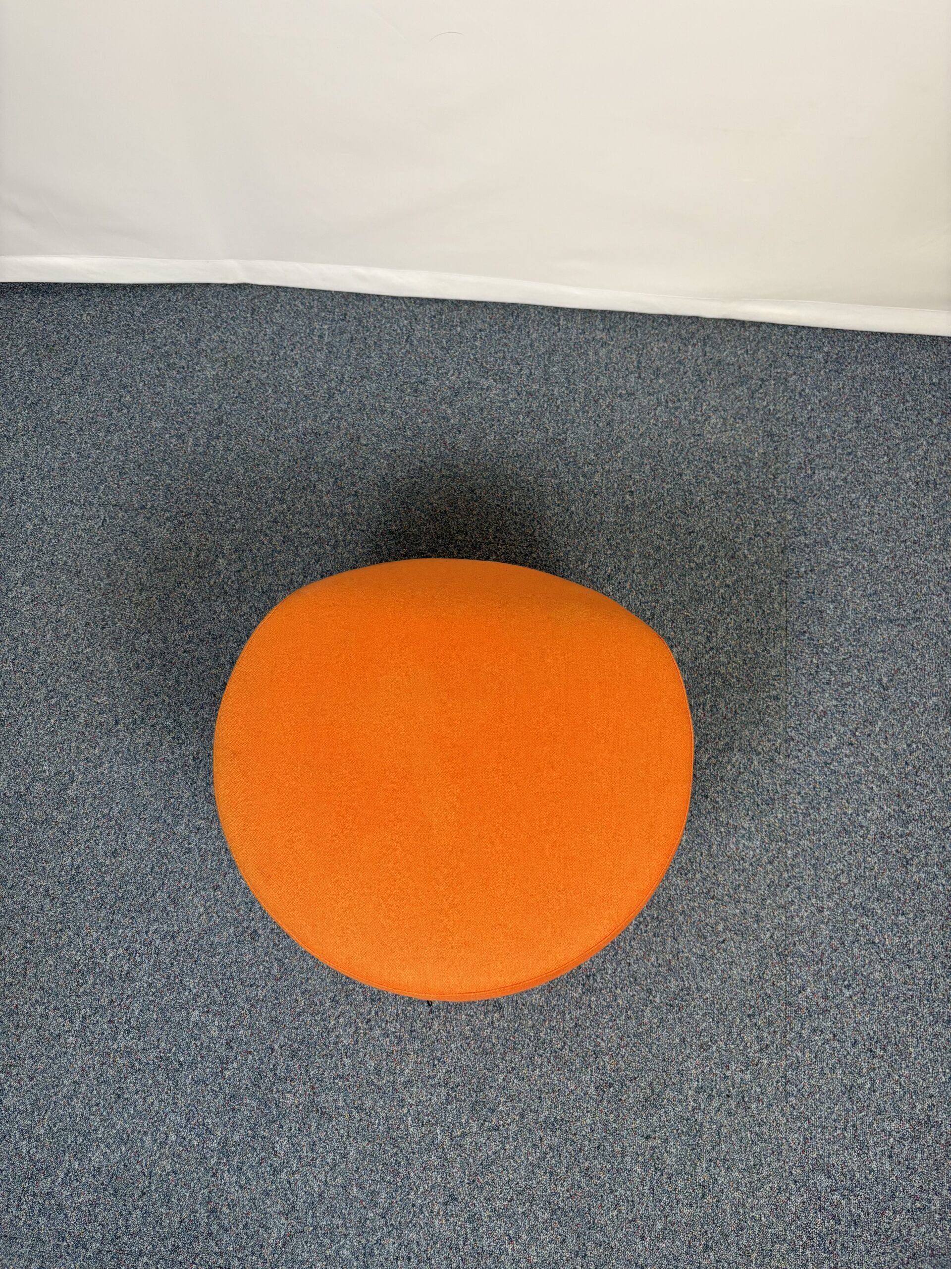 pouf-tissu-orange-softline-5.jpeg