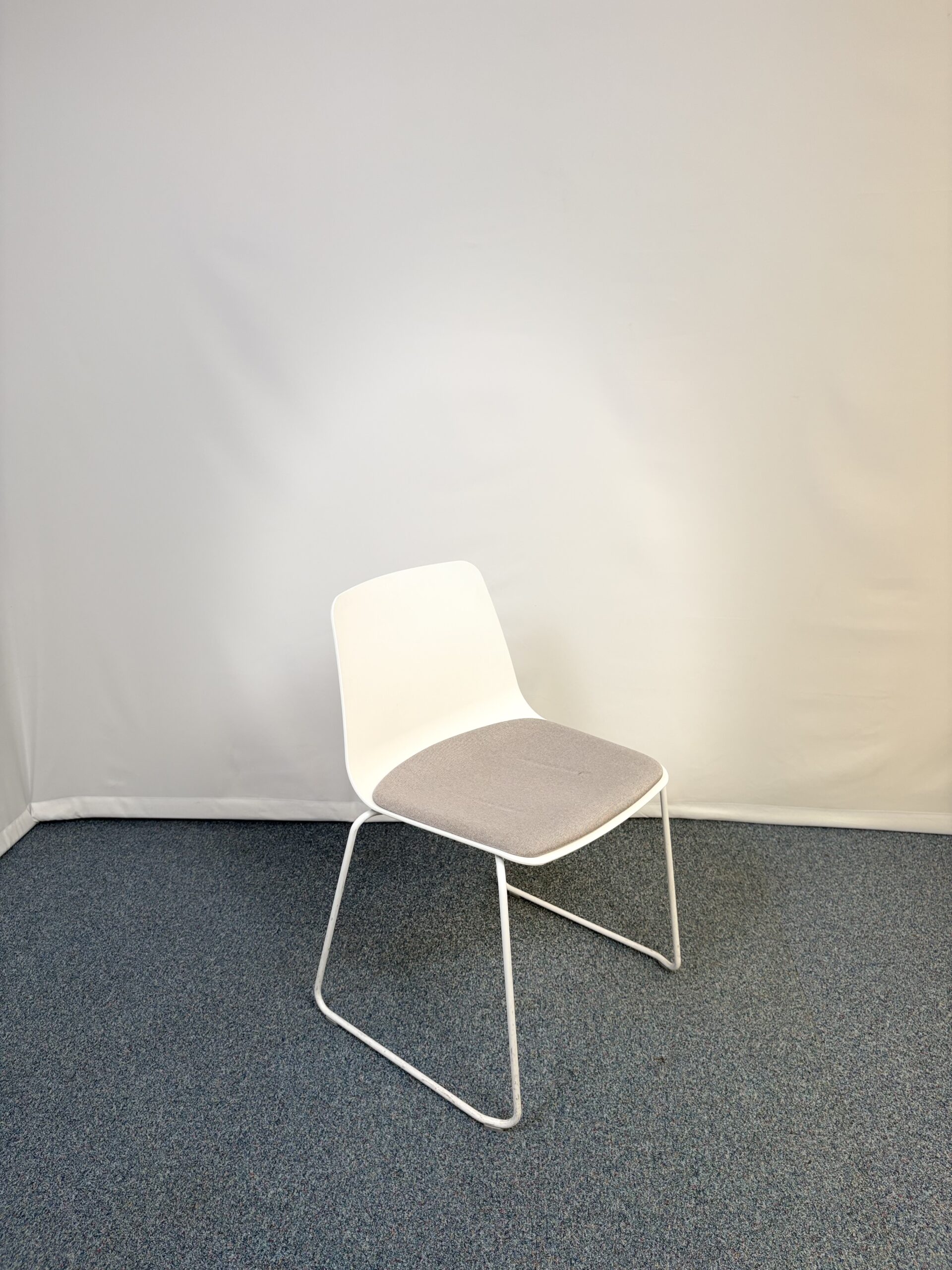 Siège d’accueil Lapalma en plastique blanc