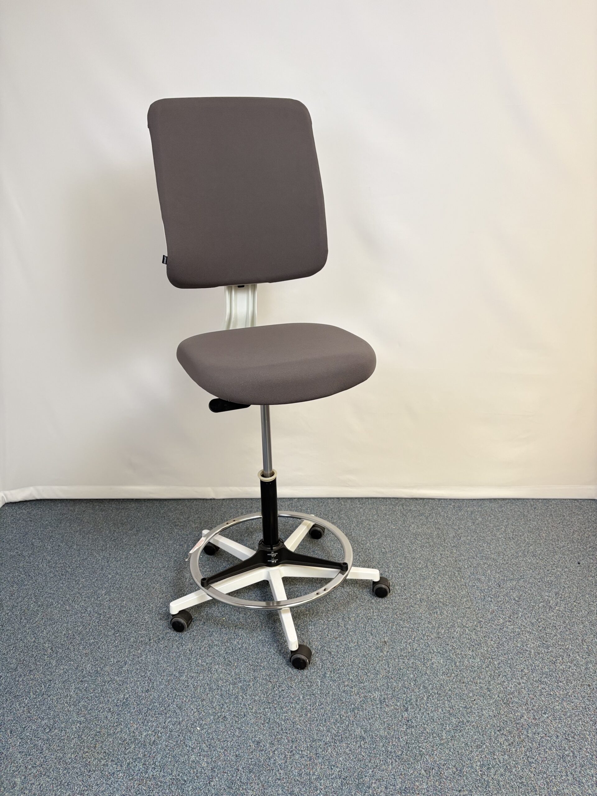 Siège dessinateur Eurosit métal et tissu avec repose-pieds