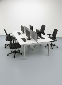 Bench de bureau blanc pour 4 personnes