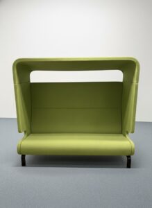 Canapé en tissu et pieds bois Materia