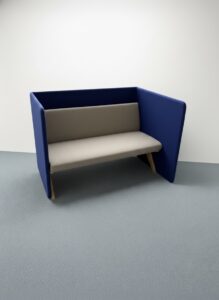 Canapé bleu en tissu modern