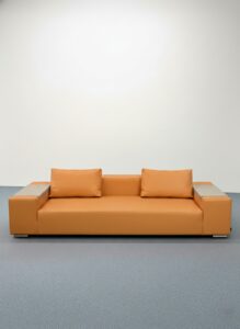 Canapé en cuir avec tablette en métal