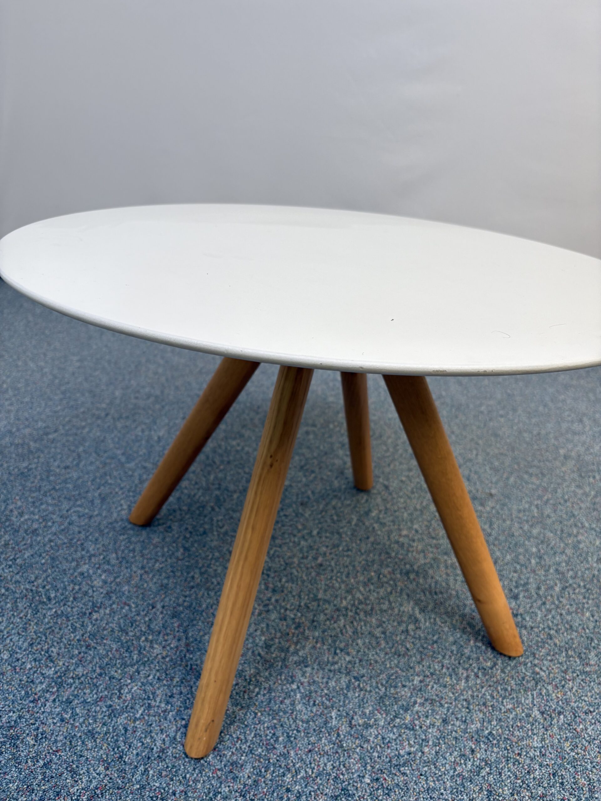 table-d'attente-bois-tisch-viktor-2