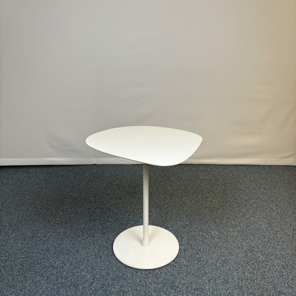 Table d'attente en metal