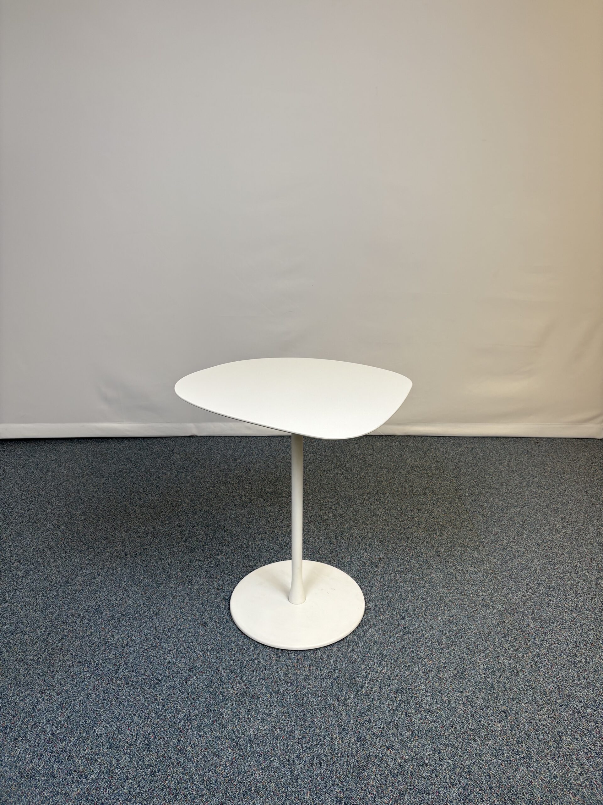 Table d'attente en metal