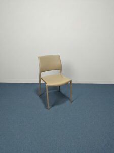 chaise d'accueil Pedrali