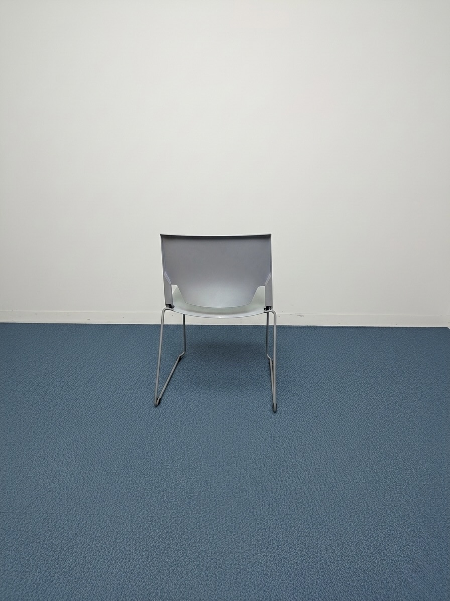 chaise-plastique-gris-haworth-3