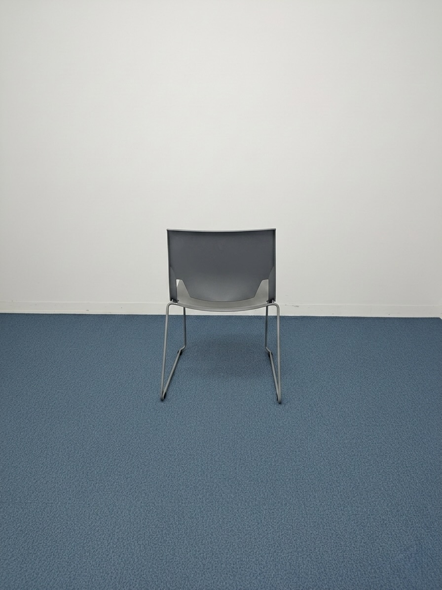 chaise-plastique-noir-haworth-3