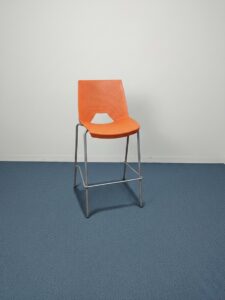 Tabouret haut orange