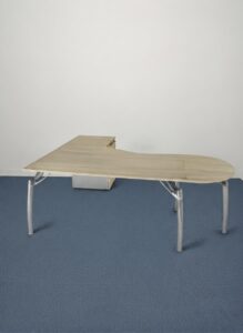Bureau d'angle de direction