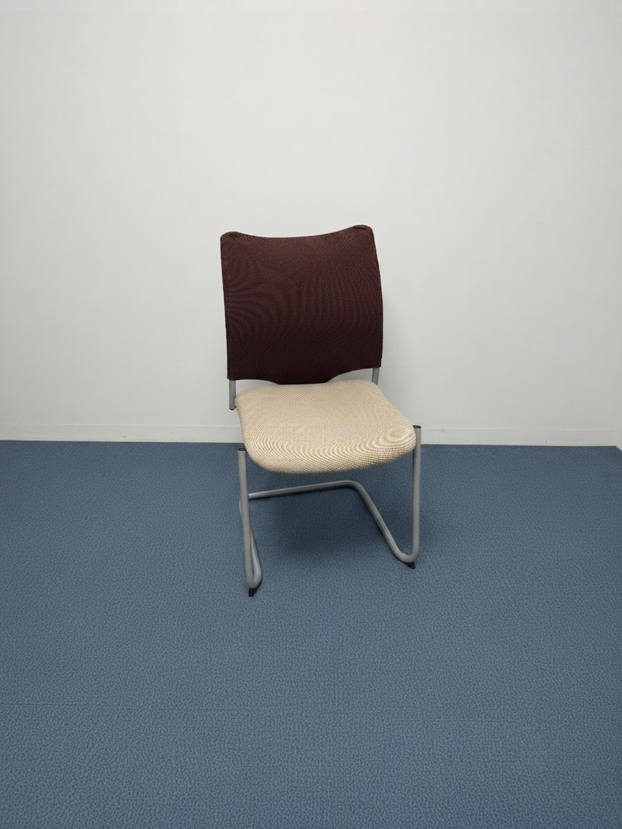 chaise-resille-tissu-rouge-taupe-1